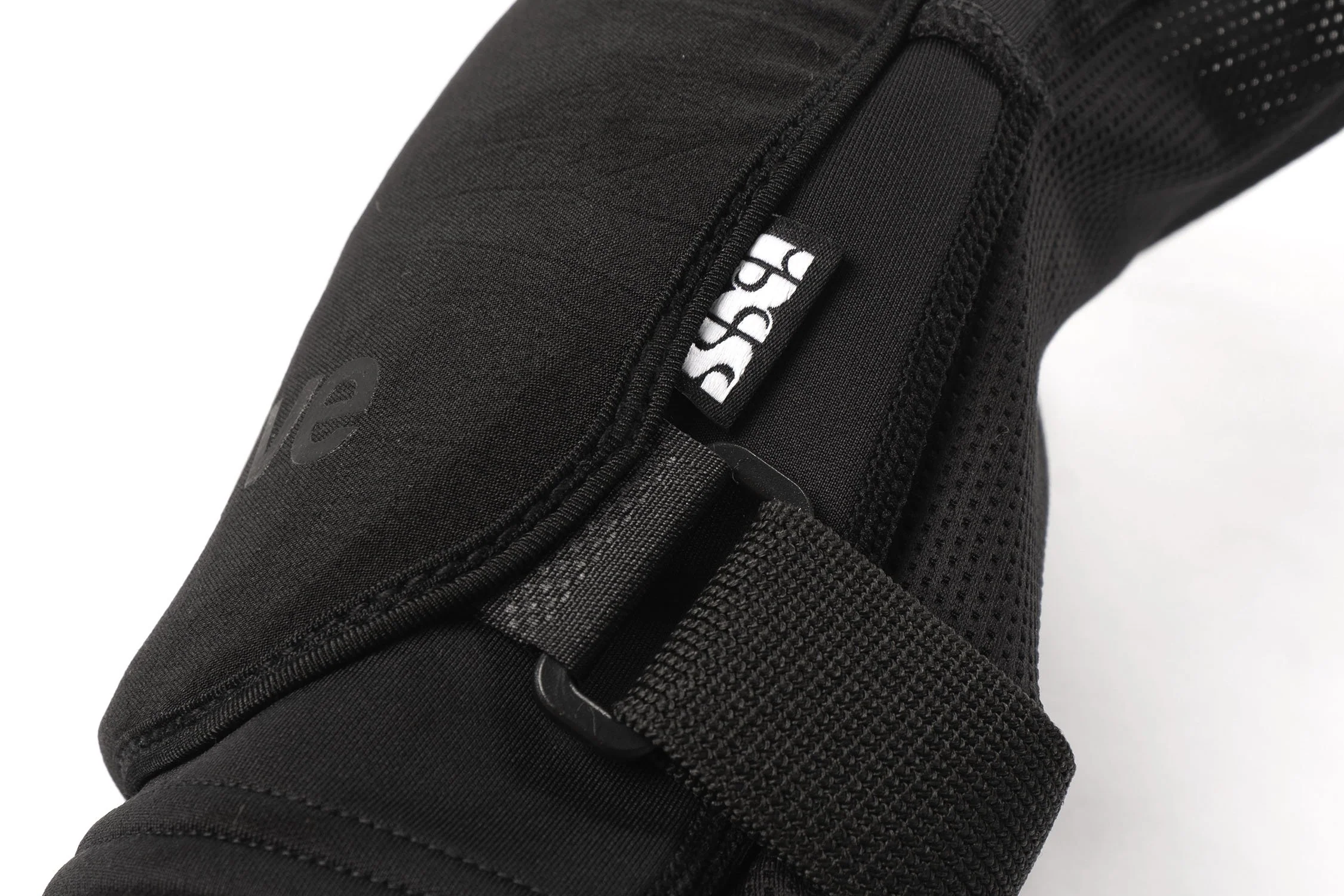 Evolve iXS Safety Guards | Knee Pads - Image 4