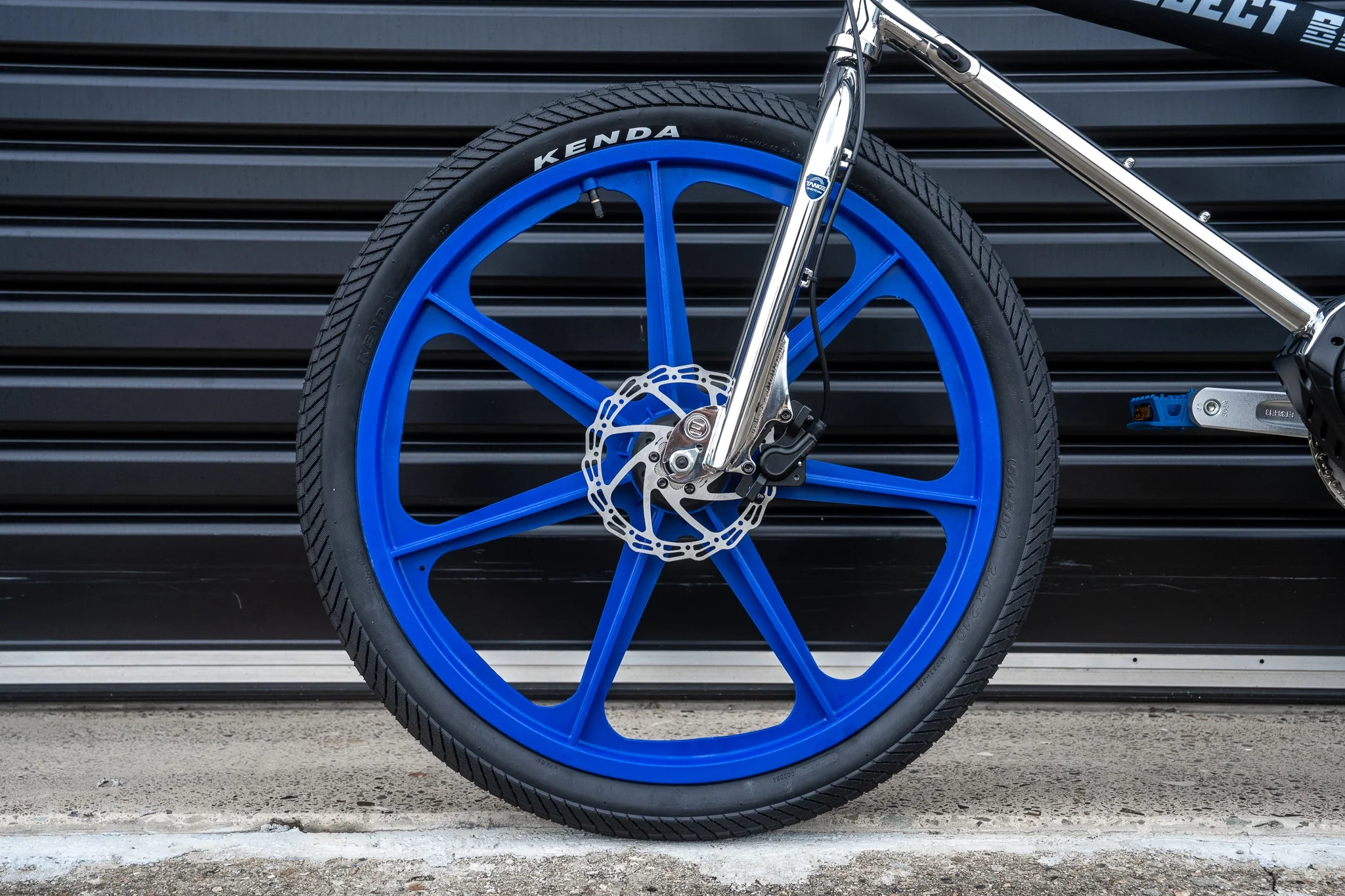Project BMX Chrome Blue: The Electric BMX Bike by Evolve - Image 6