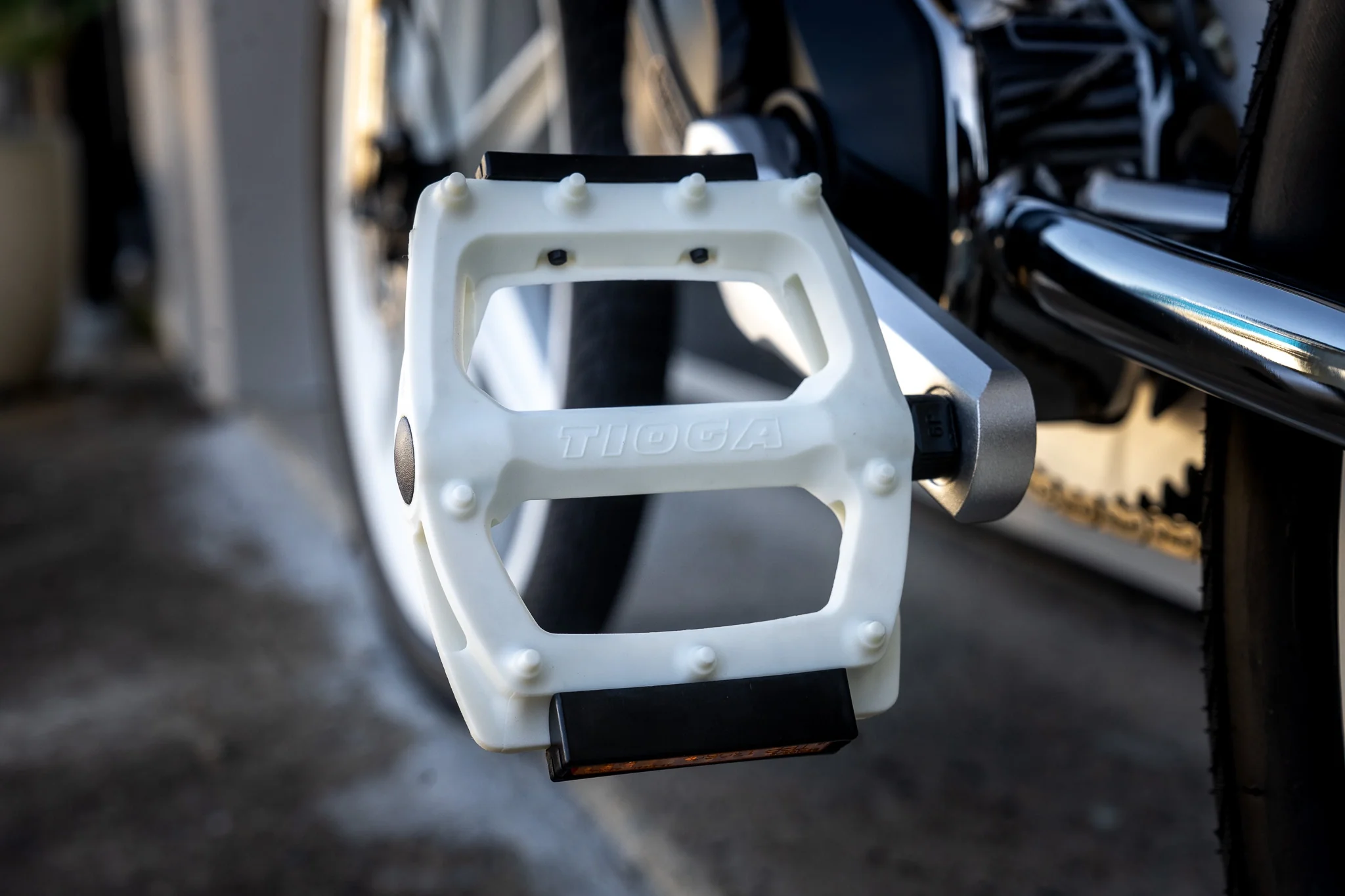 Project BMX Chrome White: The Electric BMX Bike by Evolve - Image 8